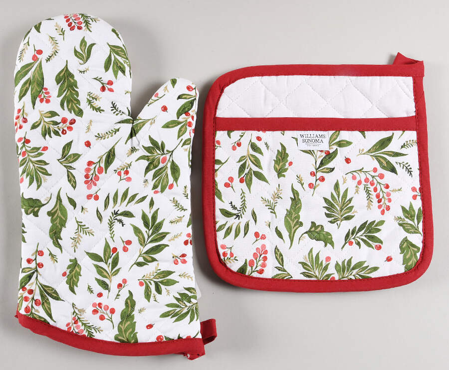 Noel Cloth Oven Mitt and Potholder Set by Williams-Sonoma-1