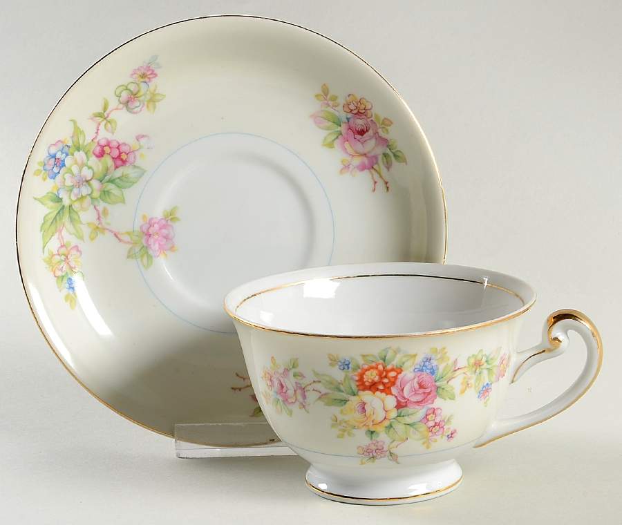 YAM10 Footed Cup & Saucer Set by Yamaka-1