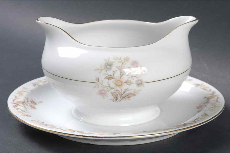 Helena Gravy Boat with Attached Underplate by Yamato-1