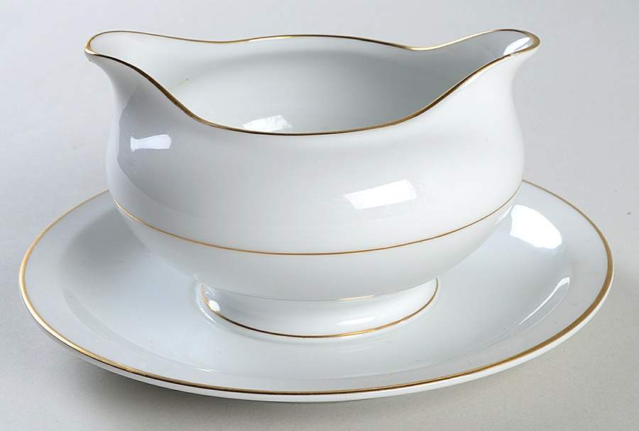 Royalty Gravy Boat with Attached Underplate by Yamato-1