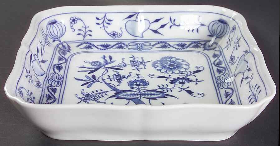Blue Onion 8" Square Vegetable Bowl by Zwiebelmuster-1