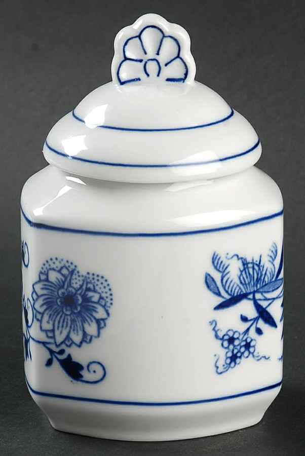 Blue Onion 3" Storage Jar & Lid by Zwiebelmuster-1