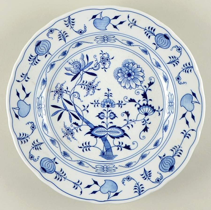 Blue Onion 13" Chop Plate (Round Platter) by Zwiebelmuster-1
