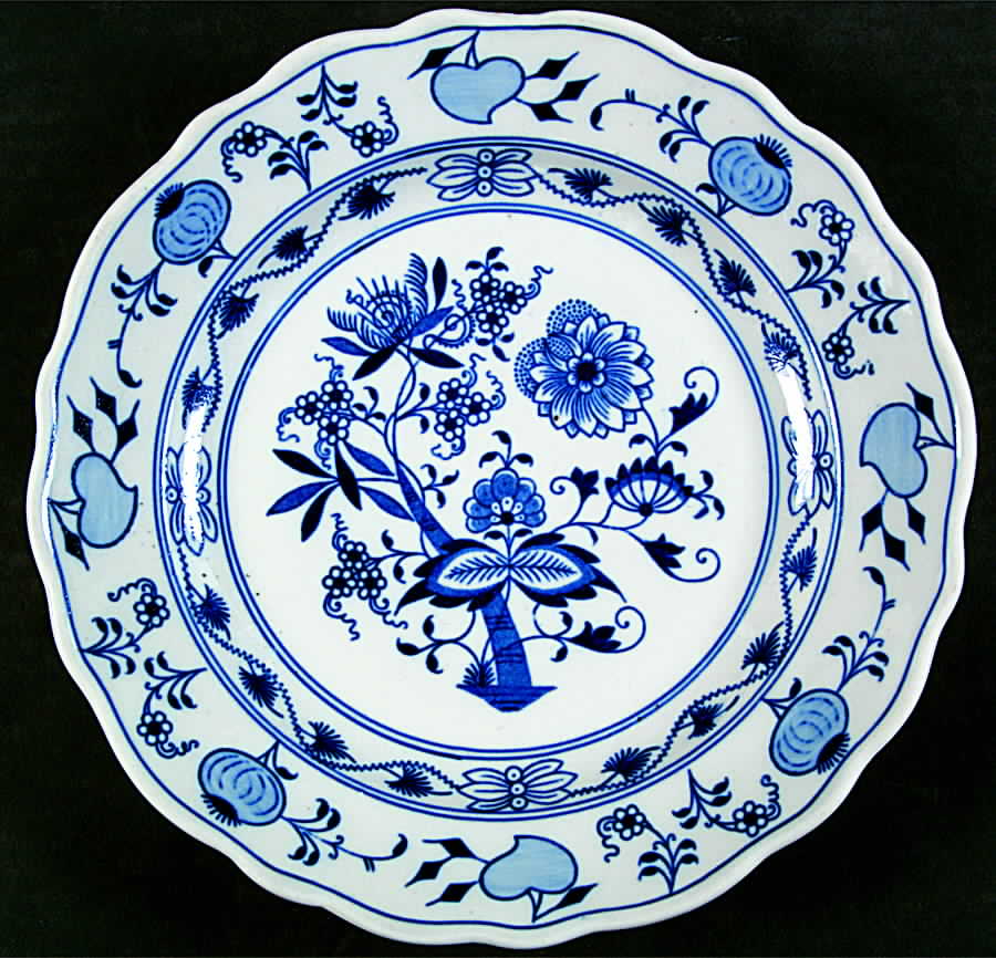 Blue Onion Dinner Plate by Zwerenz & Co.-1
