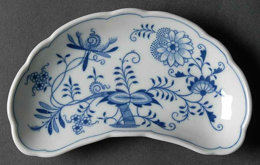 Blue Onion Bone Dish by Zwerenz & Co.-1