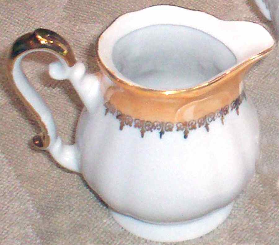 ZAJ1 Creamer by Zajecar-1