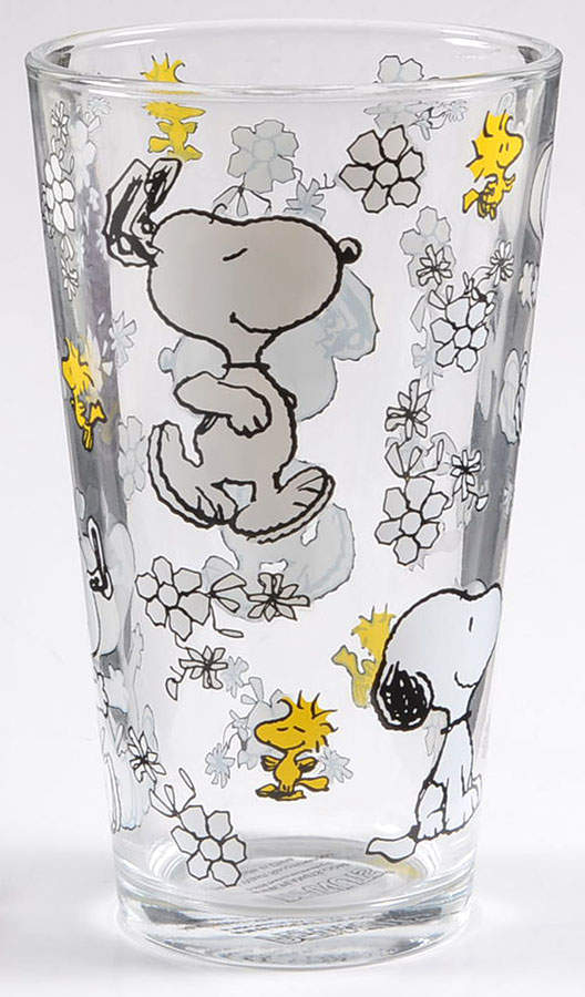 Peanuts Floral 16 Oz Glassware Tumbler by Zrike-1