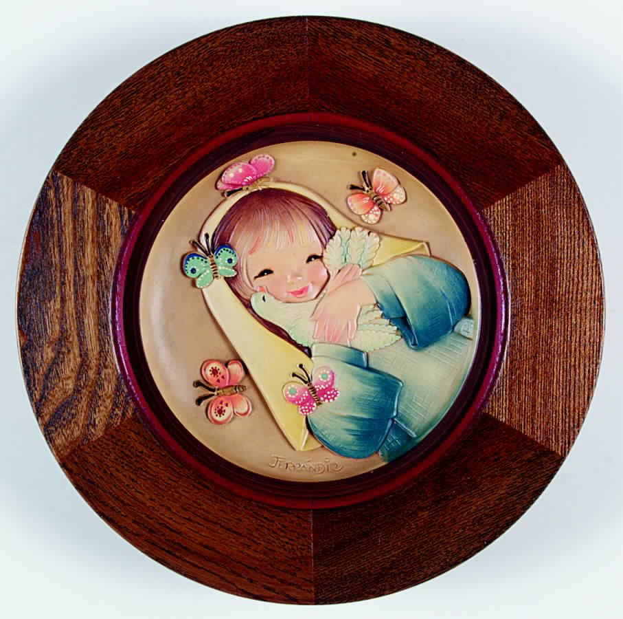 Ferrandiz Mother's Day Plate Mother And Dove - Boxed by Anri-1