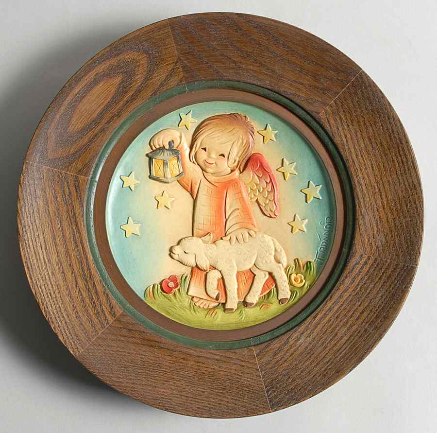Ferrandiz Christmas Plate Leading The Way - Boxed by Anri-1
