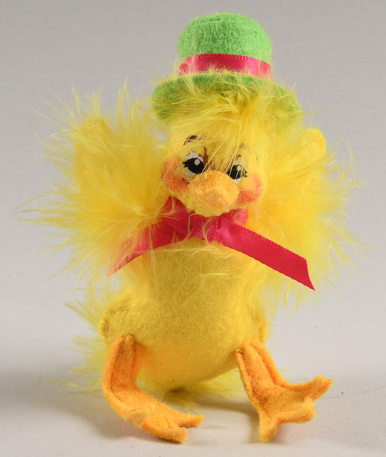 Analee Easter Dolls Duck With Green Hat ,Pink Bow - No Box by Annalee-1