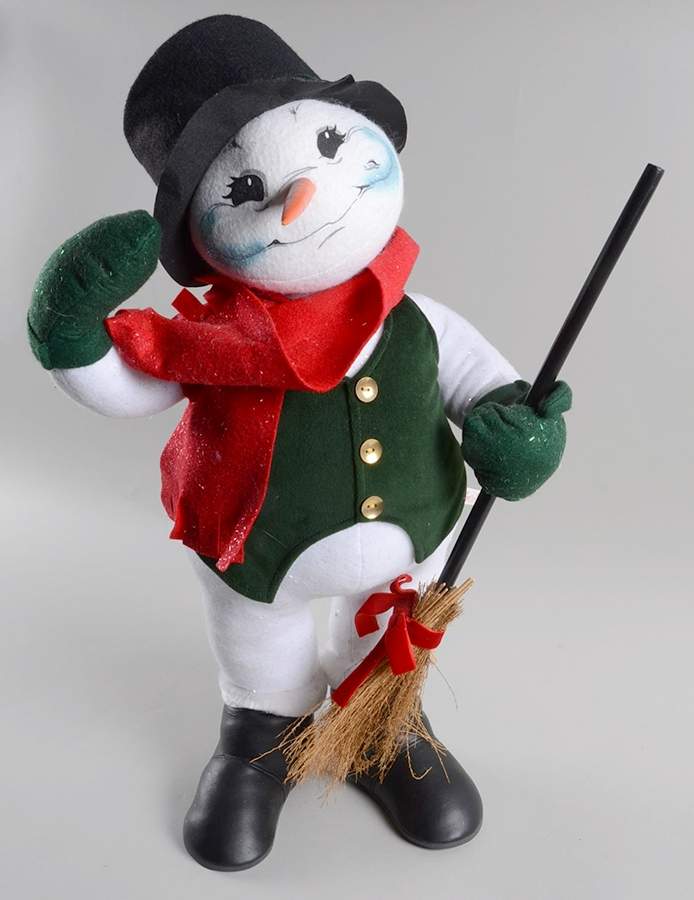 Annalee Christmas Doll Sweeping Snowman - No Box by Annalee-1