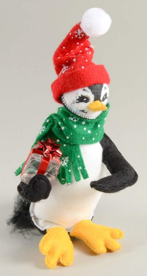Annalee Christmas Doll Penguin With Gift - No Box by Annalee-1