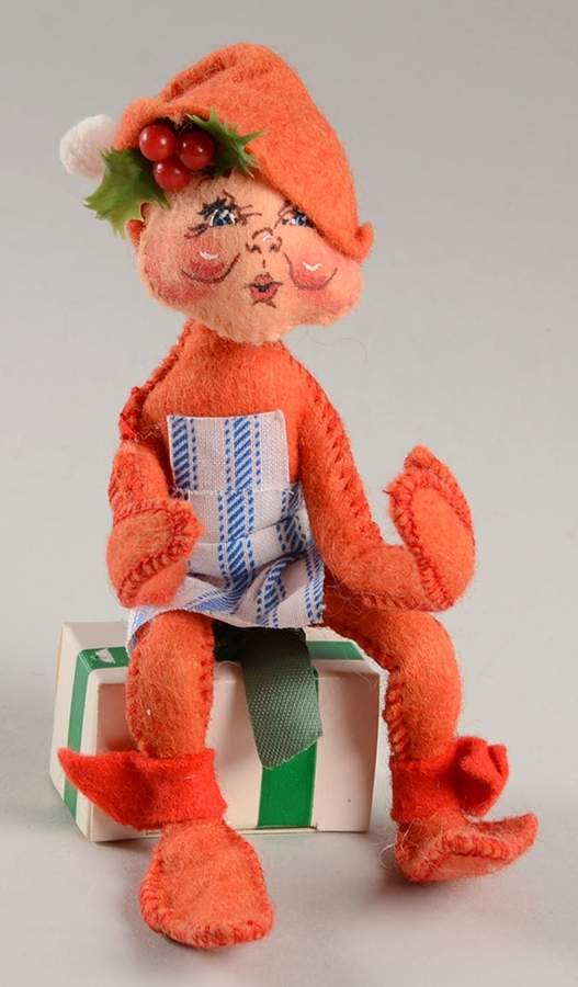 Annalee Christmas Doll Red Workshop Elf With Gift Box - No Box by Annalee-1