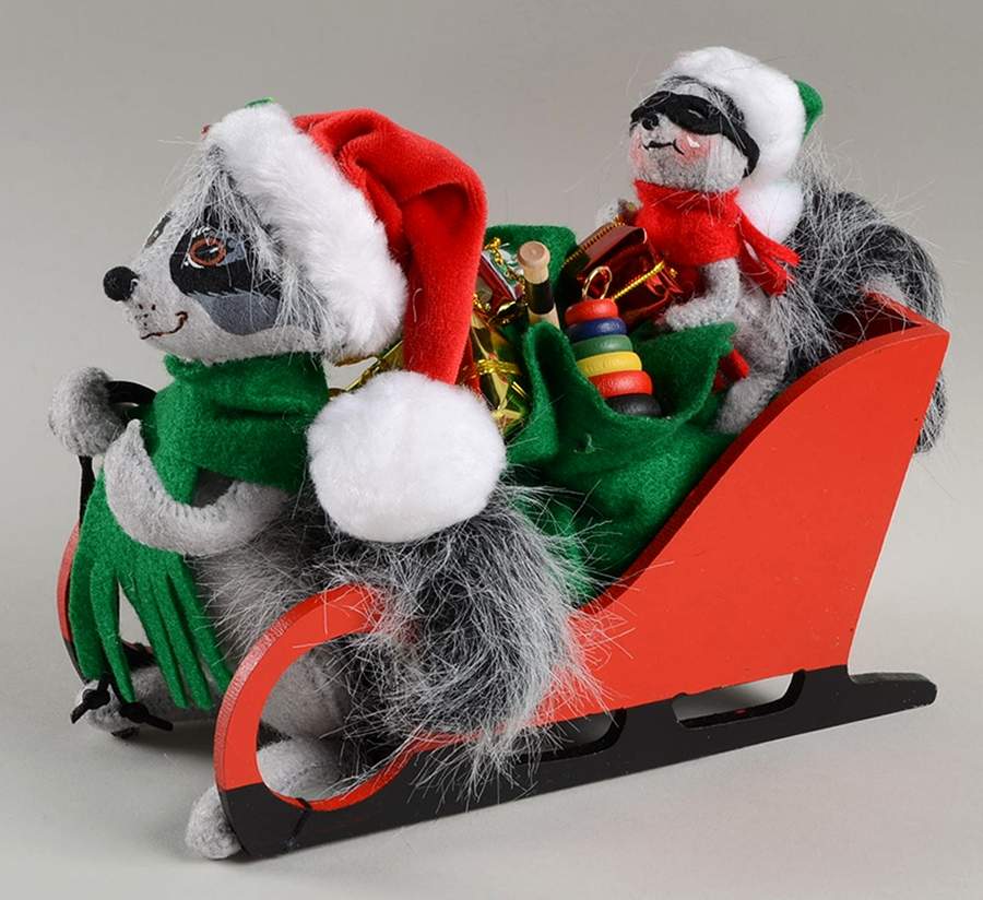 Annalee Christmas Doll Sleigh Jacking Bandit Racoons - No Box by Annalee-1