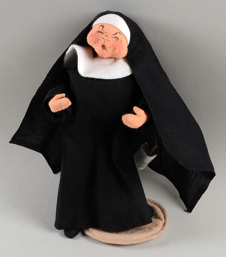 Annalee Christmas Doll Choir Nun  - No Box by Annalee-1