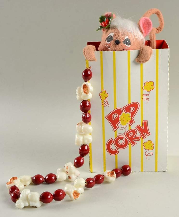 Christmas Mice Stringin Popcorn Mouse - No Box by Annalee-1