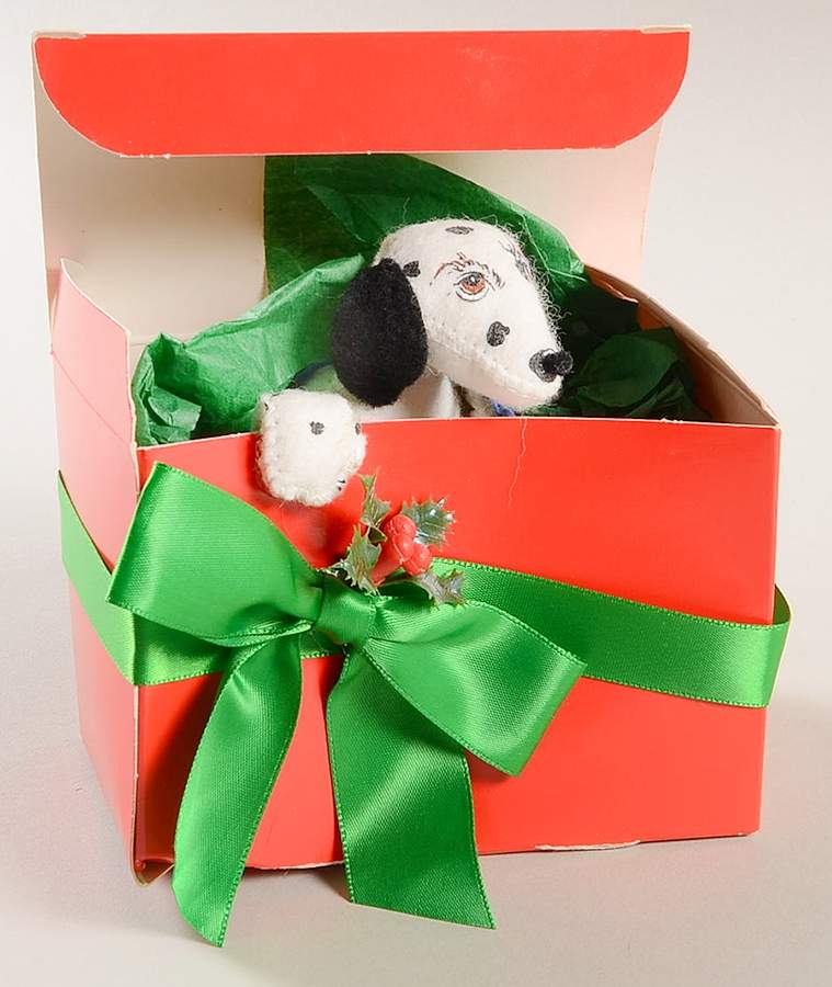 Annalee Christmas Doll Puppy Present Dalmation  - No Box by Annalee-1
