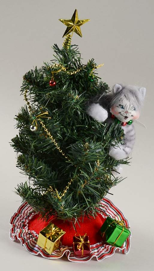 Annalee Christmas Doll Tree Climbing Kitty  - No Box by Annalee-1