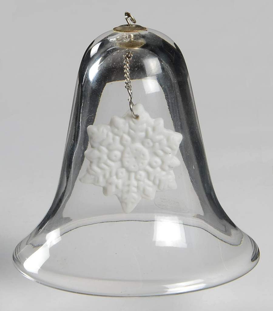 Avon Bells Snowflake - Boxed by Avon-1