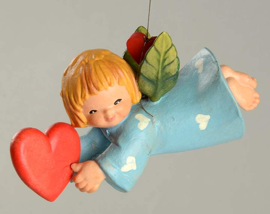 Ferrandiz Flying Angel Ornaments Angel With Heart - No Box by Anri-1