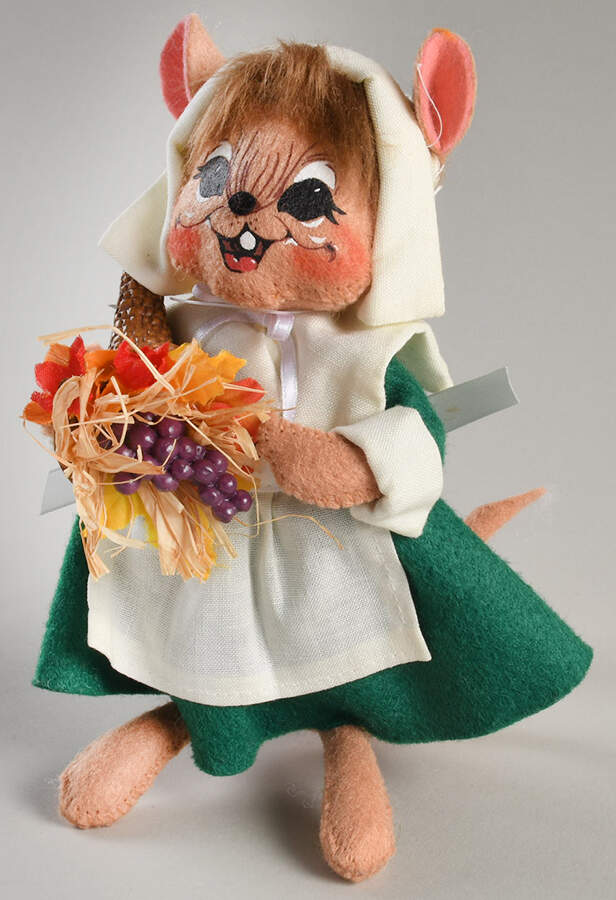 Thanksgiving Mice Pilgrim Mouse Girl-Green - No Box by Annalee-1