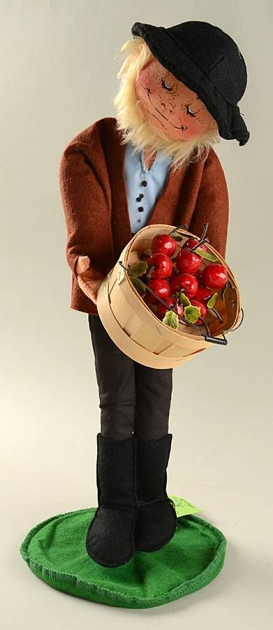 Thanksgiving Americana Amish Man W/ Basket Of Apples - No Box by Annalee-1