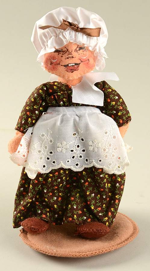 Thanksgiving Pilgrim Girl - No Box by Annalee-1
