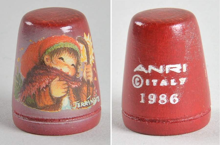 Ferrandiz Annual Thimble 1986-Long Journey - Boxed by Anri-1