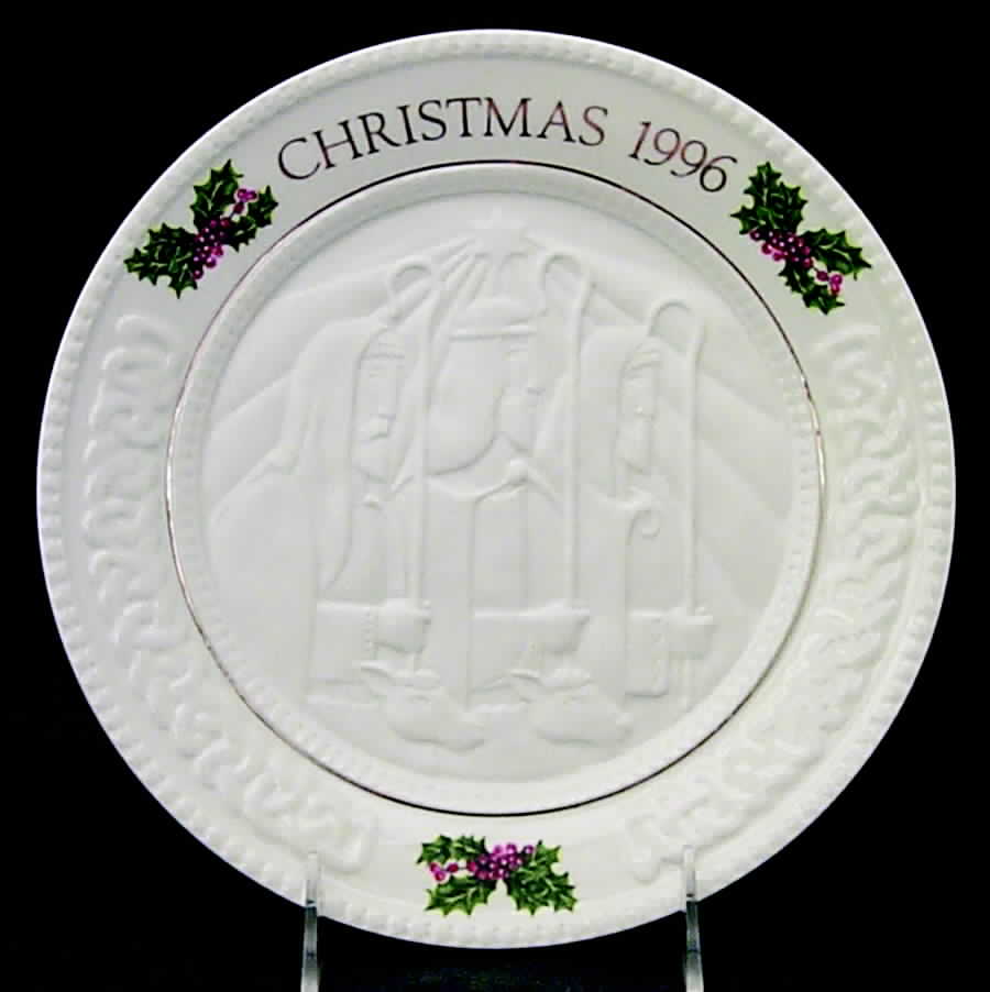 Christmas Plates Series #2 Shepherds - Boxed by Belleek Pottery (Ireland)-1
