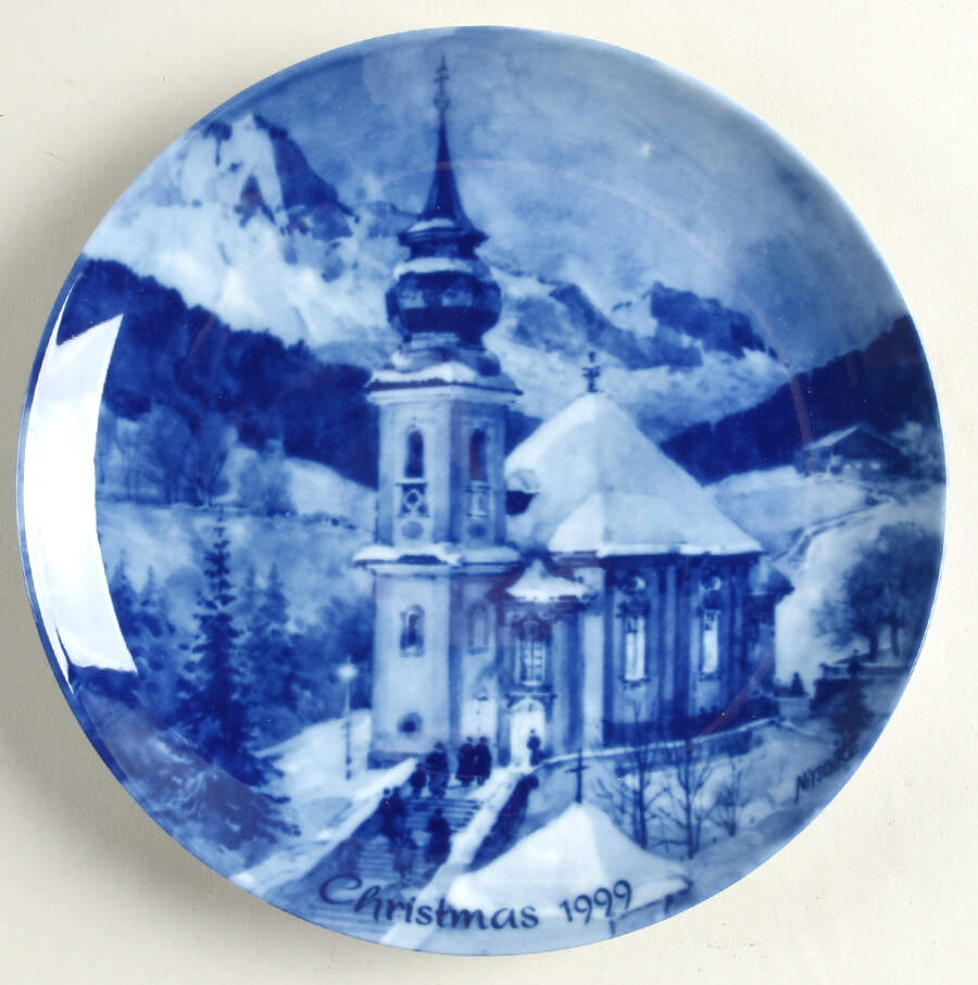 German Christmas Plates Christmas Eve In Maria Gern - Boxed by Berlin Design-1
