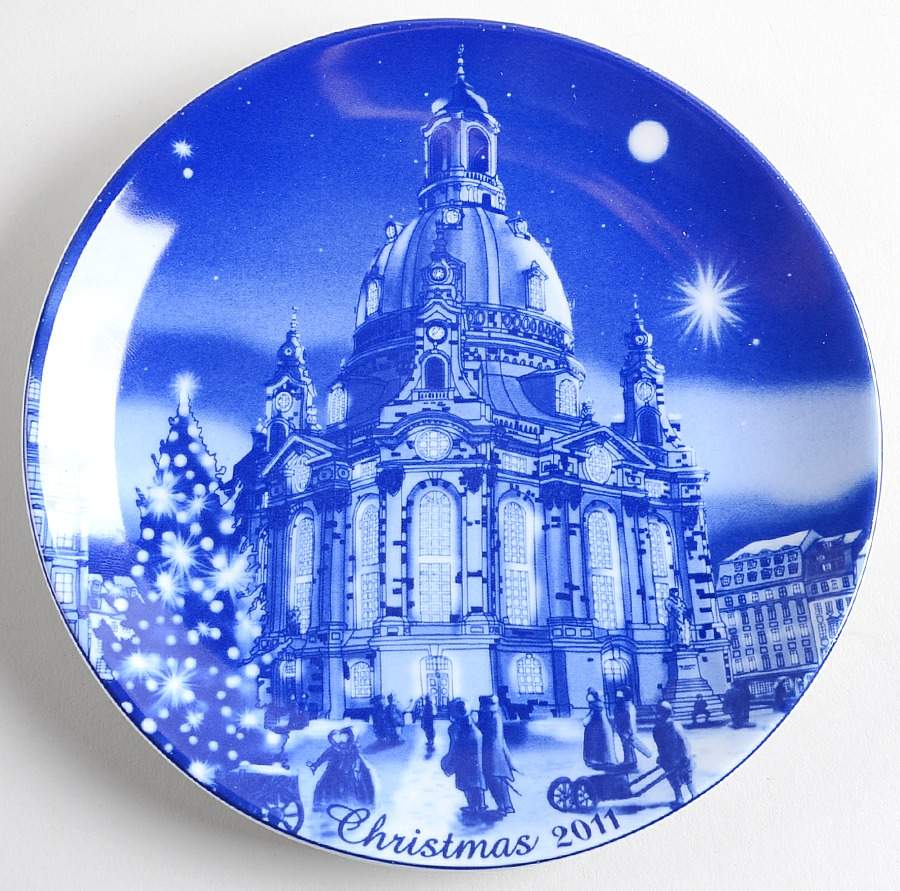 German Christmas Plates Christmas Eve In Dresden - No Box 42 by Berlin Design-1