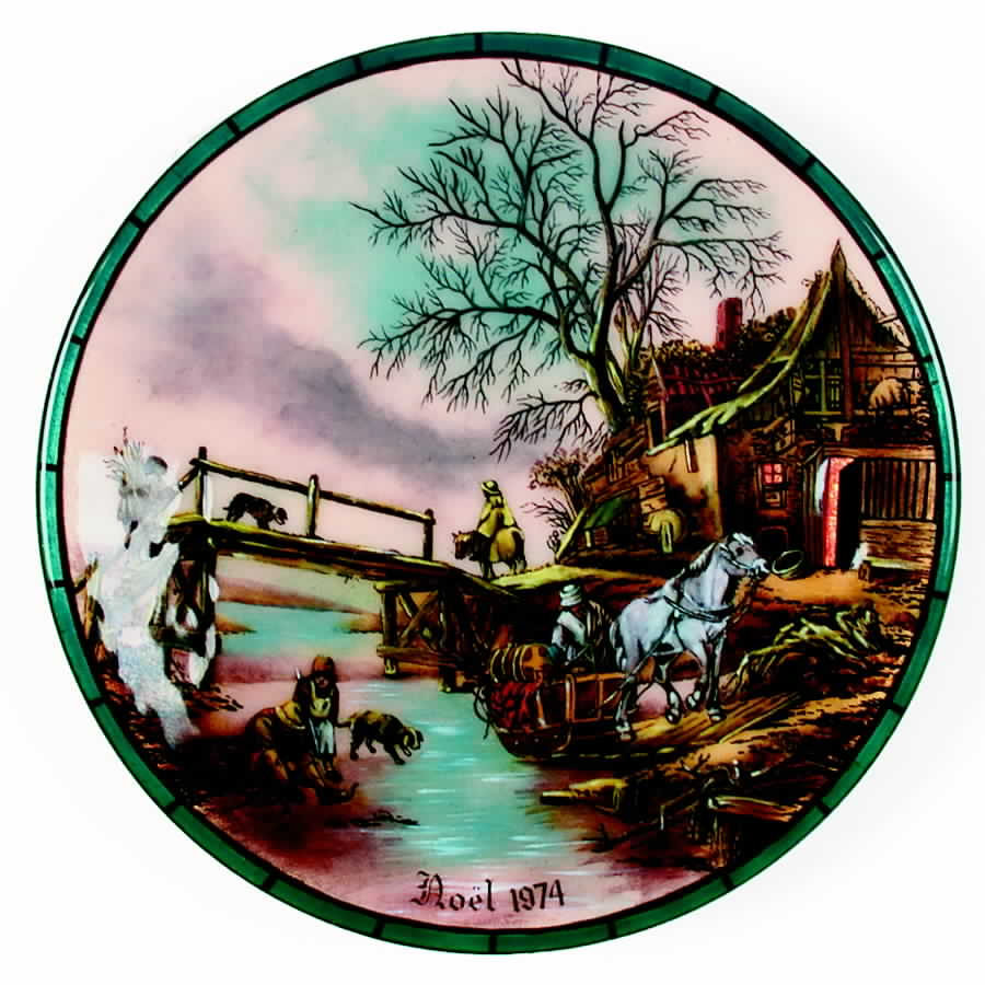 Jean-Paul Loup Christmas Plates  Noel - No Box by Betourne Studios-1
