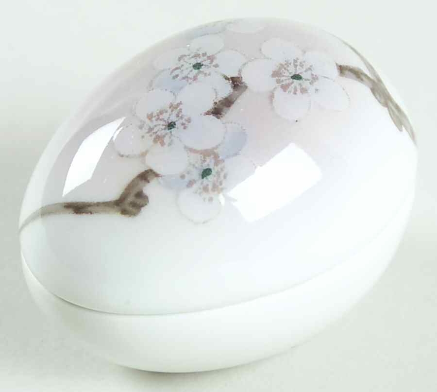 Annual Egg Dogwood - No Box by Bing & Grondahl-1