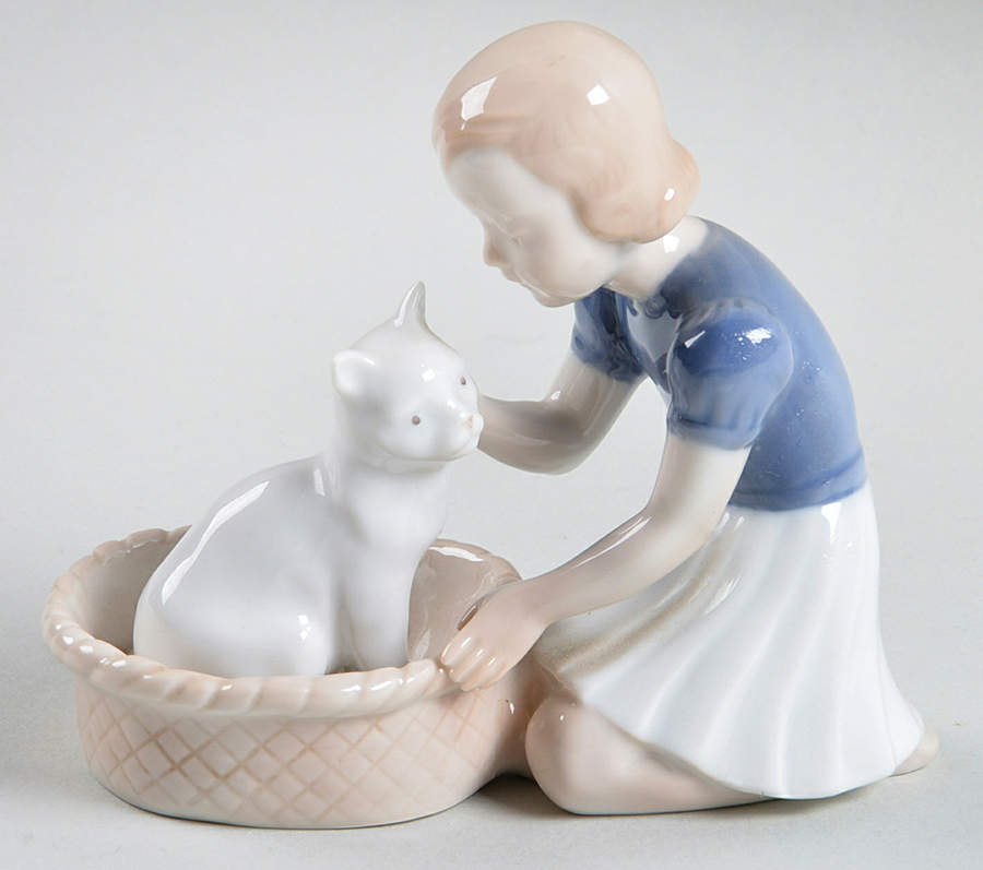 Children with Animals Friends - No Box by Bing & Grondahl-1