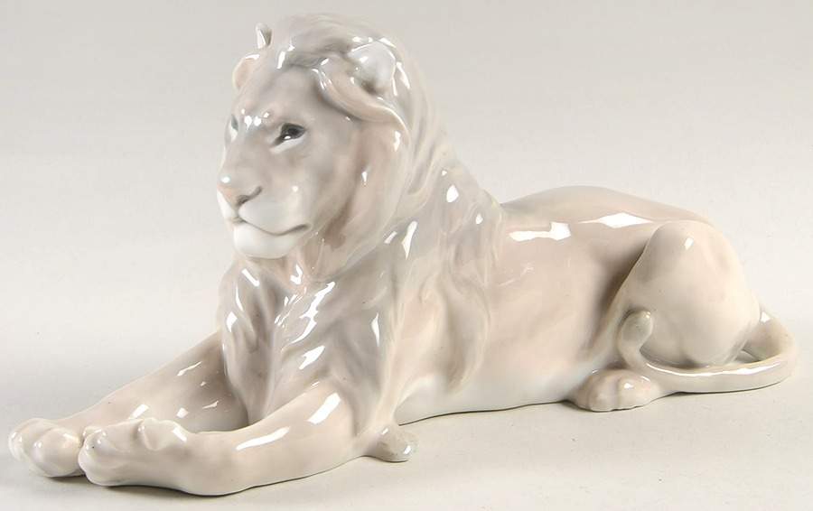 Animals-Wildlife Lion - No Box by Bing & Grondahl-1