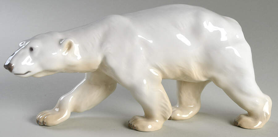 Animals-Wildlife Polar Bear Walking - No Box by Bing & Grondahl-1