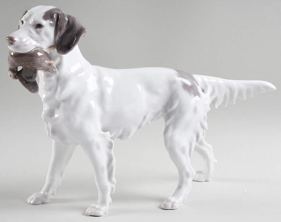 Dogs Setter With Bird - No Box by Bing & Grondahl-1
