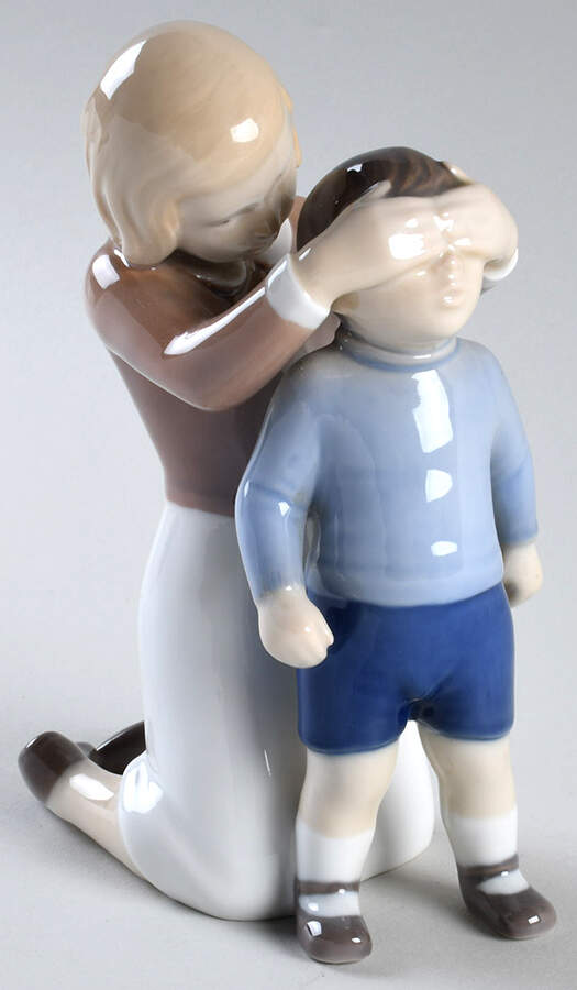 Children Guess Who - No Box by Bing & Grondahl-1