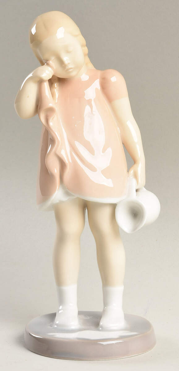 Children Spilt Milk-Pink - No Box by Bing & Grondahl-1