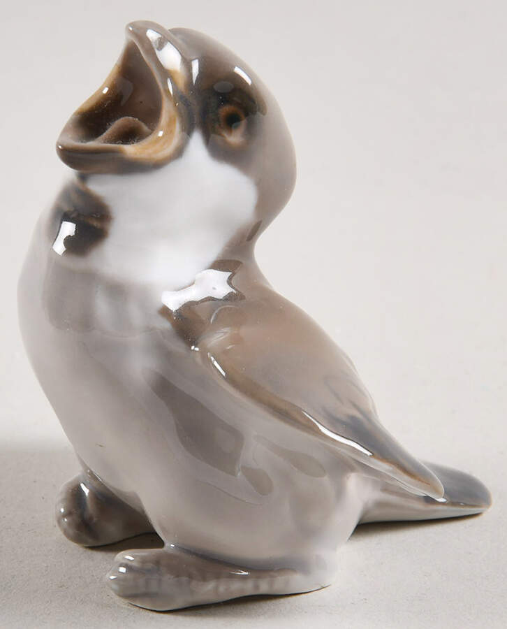 Birds Fledgling Sparrow - No Box by Bing & Grondahl-1