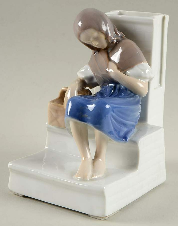 Bing & Grondahl Giftware The Little Match Girl - No Box by Bing & Grondahl-1