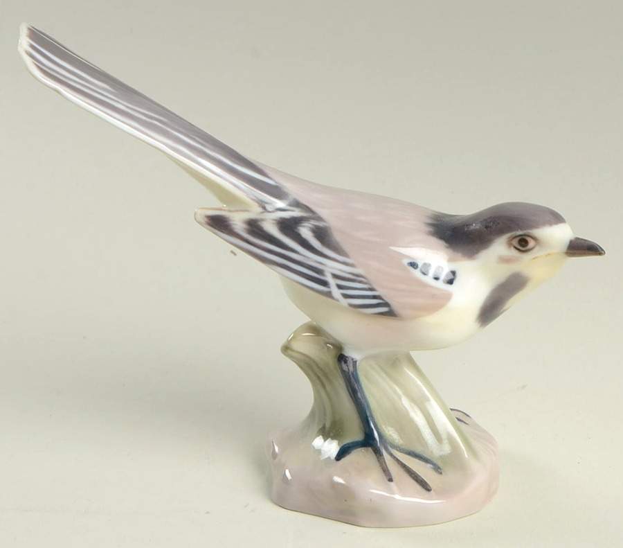 Birds Wagtail - No Box by Bing & Grondahl-1