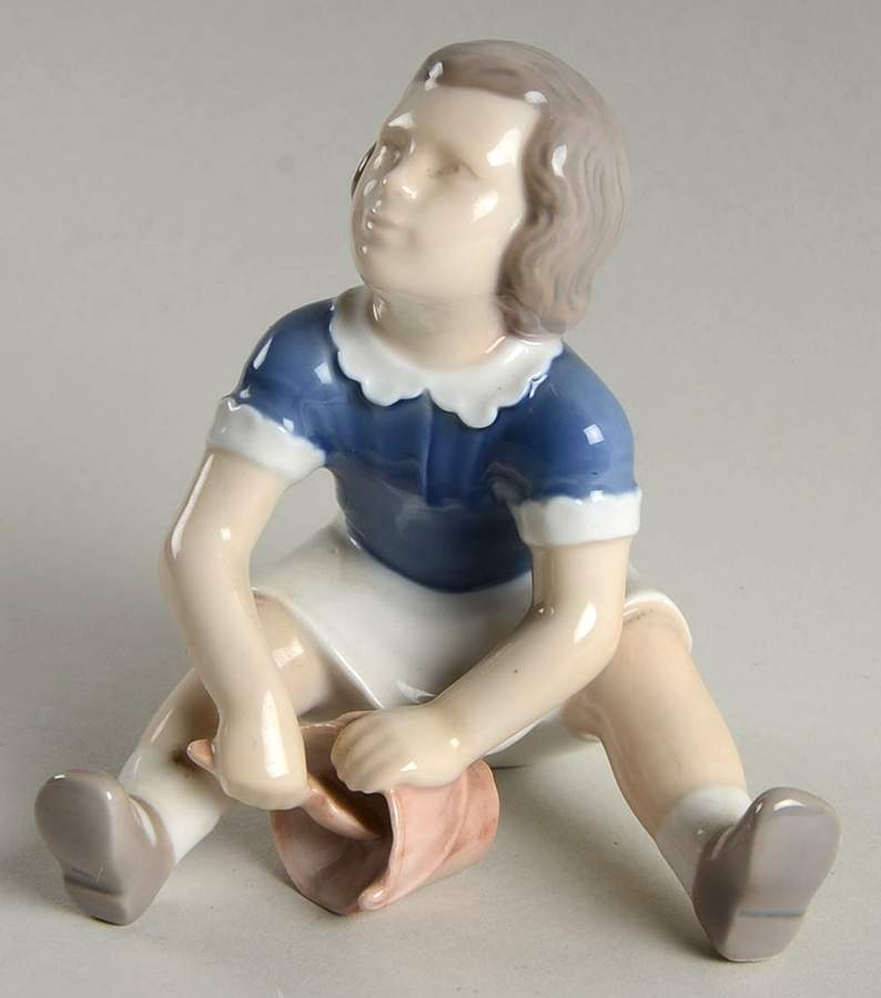 Children Ruth - No Box by Bing & Grondahl-1