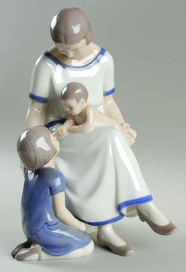 Adults with Children Mother And Two Children - No Box by Bing & Grondahl-1