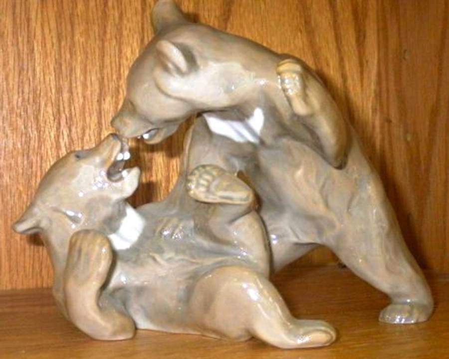 Animals-Wildlife Bears Playing - No Box by Bing & Grondahl-1