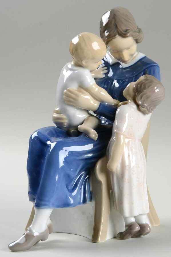 Adults with Children Happy Family - No Box by Bing & Grondahl-1