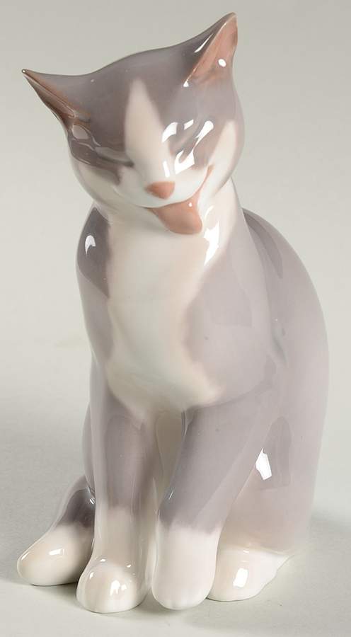 Cats Gray Cat - No Box by Bing & Grondahl-1