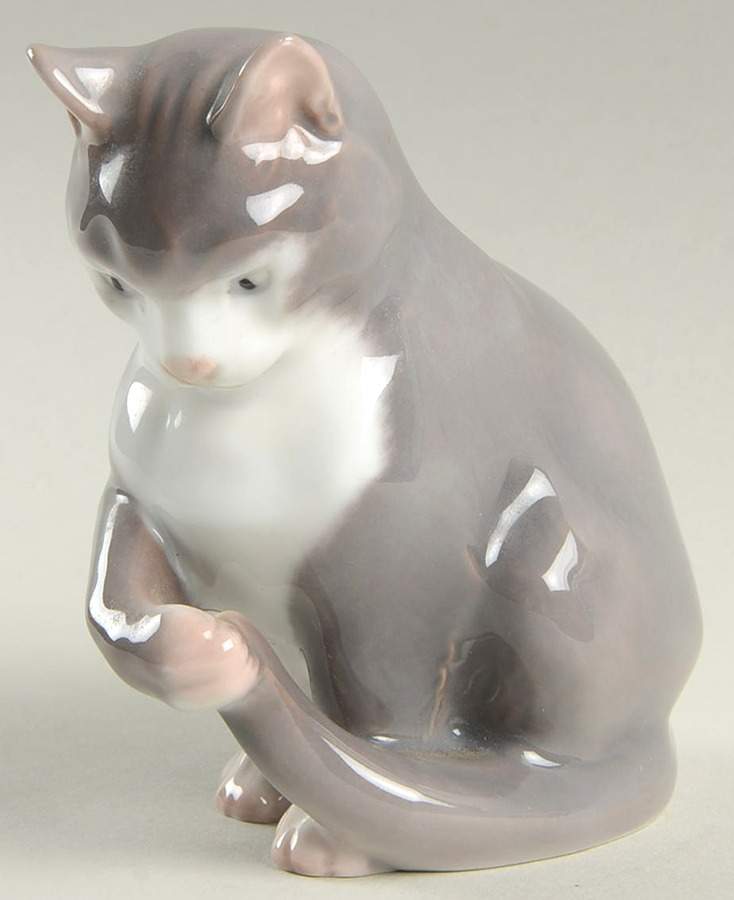 Cats Kitten Sitting - No Box by Bing & Grondahl-1