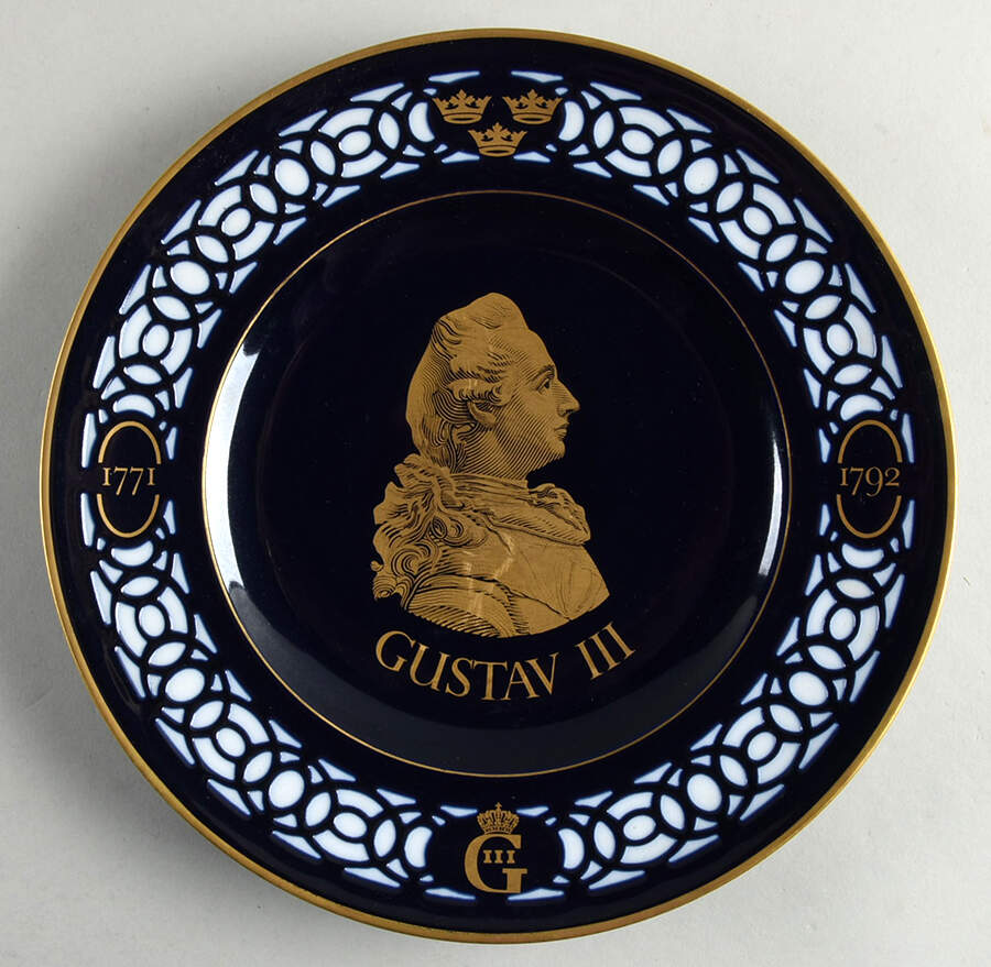 Swedish Kings Plates Gustav Iii - No Box by Bing & Grondahl-1