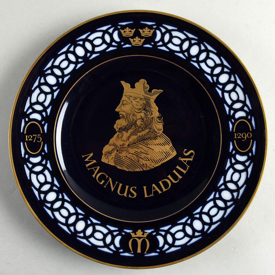 Swedish Kings Plates Magnus Ladulas - No Box by Bing & Grondahl-1